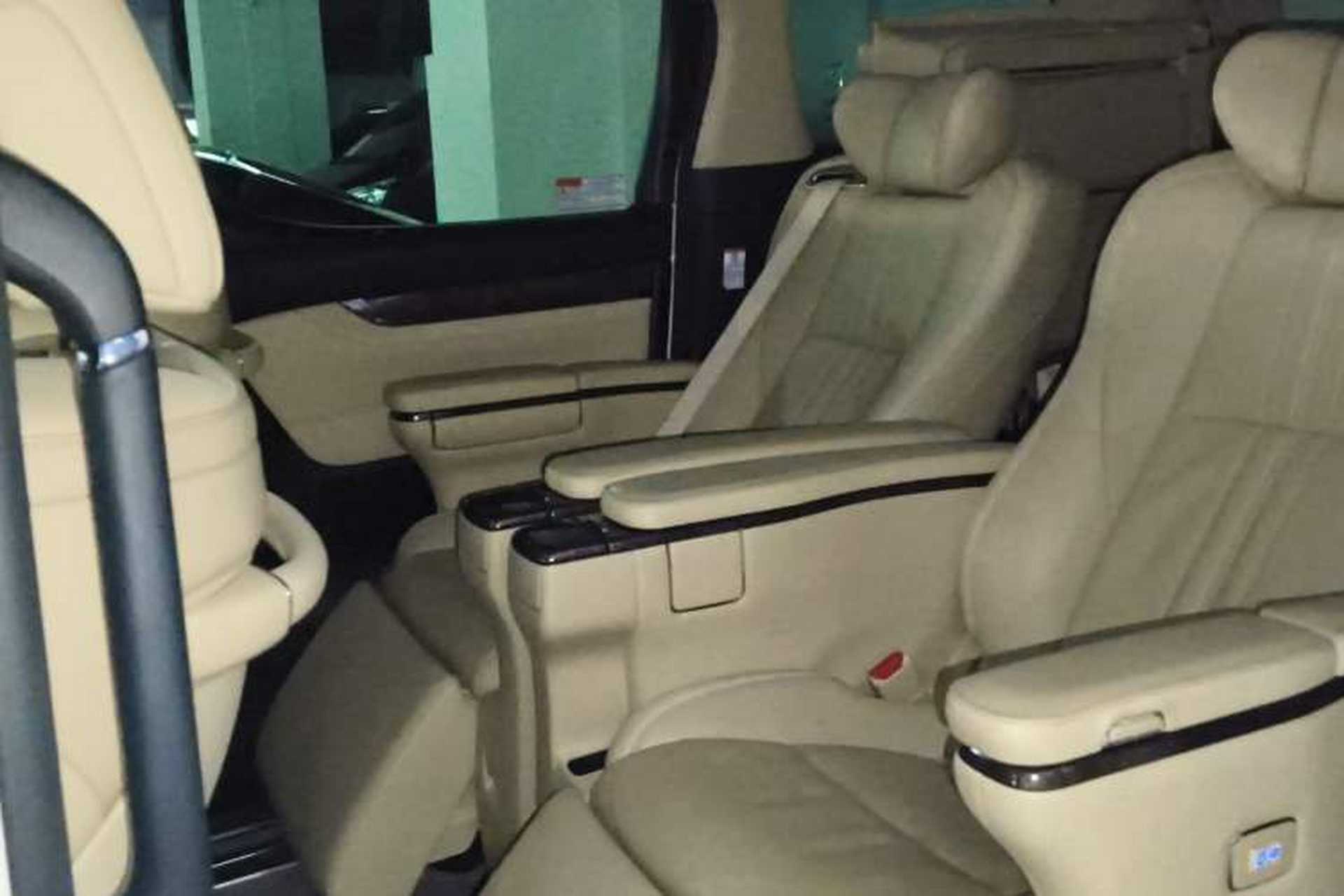 Used Toyota Vellfire 2020 Dual-Engine 2.5L HV Prestige Edition Left Rear Seat
