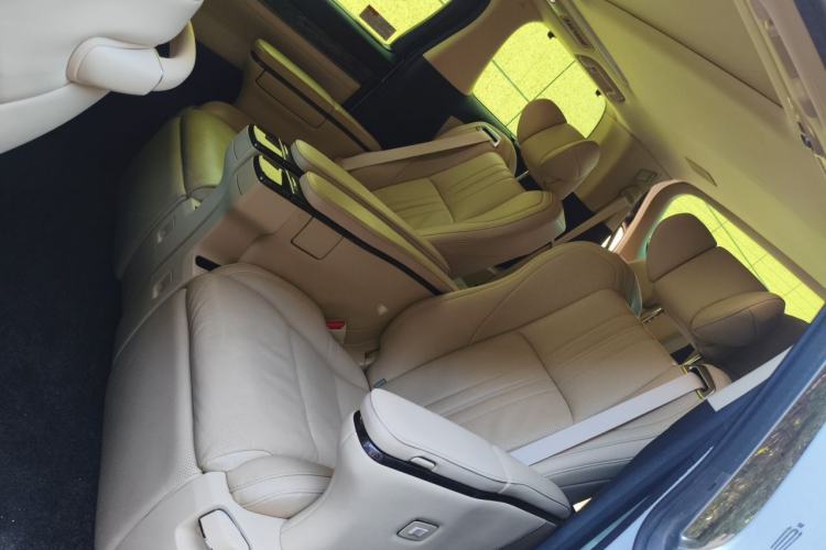 Used Toyota Vellfire 2020 Dual-Engine 2.5L HV Prestige Edition Left Rear Seat