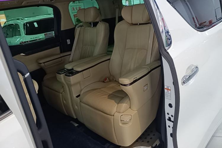 Used Toyota Vellfire 2020 Dual-Engine 2.5L HV Prestige Edition Left Rear Seat