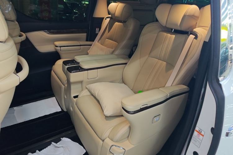 Used Toyota Vellfire 2020 Dual-Engine 2.5L HV Prestige Edition Left Rear Seat