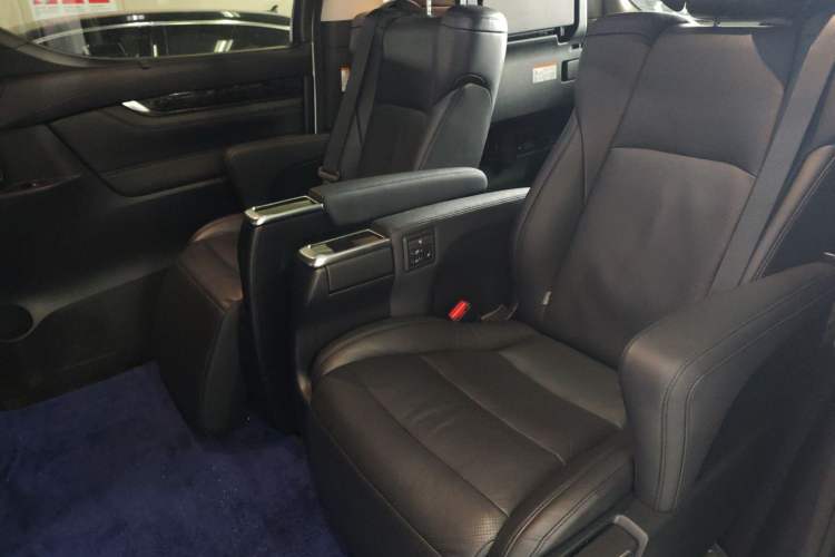 Used Toyota Vellfire 2020 Dual-Engine 2.5L HV Luxury Edition Left Rear Seat