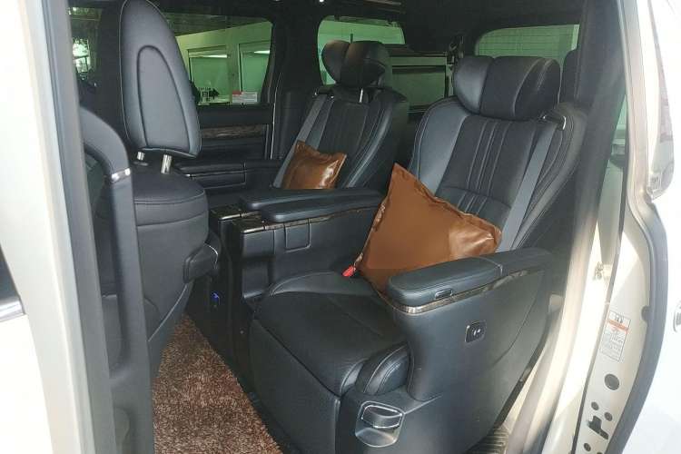 Used Toyota Vellfire 2020 Dual-Engine 2.5L HV Prestige Edition Left Rear Seat