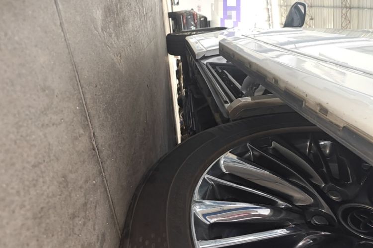 Used Toyota Vellfire 2020 Dual-Engine 2.5L HV Luxury Edition Left Side Sill