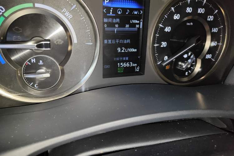 Used Toyota Vellfire 2020 Dual-Engine 2.5L HV Luxury Edition Odometer Close Up
