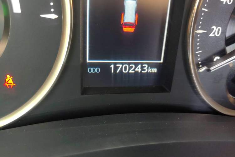 Used Toyota Vellfire 2020 Dual-Engine 2.5L HV Prestige Edition Odometer Close Up