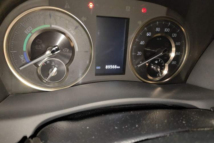 Used Toyota Vellfire 2020 Dual-Engine 2.5L HV Prestige Edition Odometer Close Up