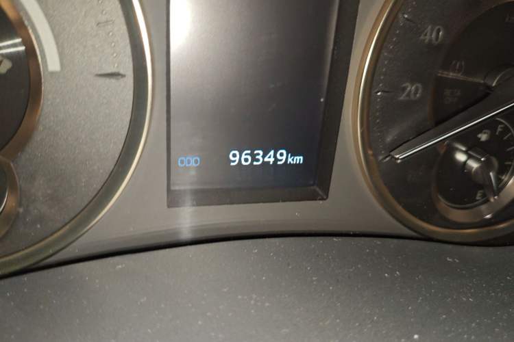 Used Toyota Vellfire 2020 Dual-Engine 2.5L HV Prestige Edition Odometer Close Up