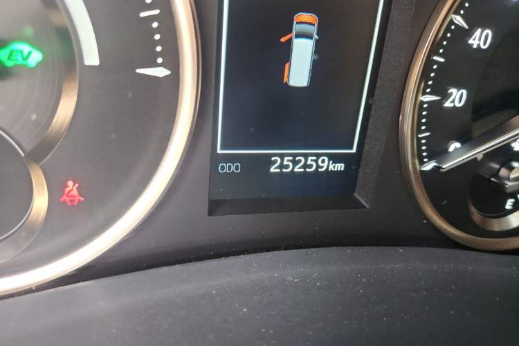 Used Toyota Vellfire 2020 Dual-Engine 2.5L HV Prestige Edition Odometer Close Up