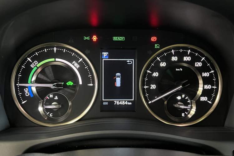 Used Toyota Vellfire 2020 Dual-Engine 2.5L HV Prestige Edition Odometer Close Up