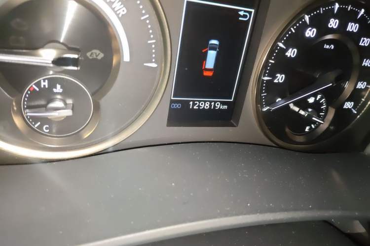 Used Toyota Vellfire 2020 Dual-Engine 2.5L HV Prestige Edition Odometer Close Up