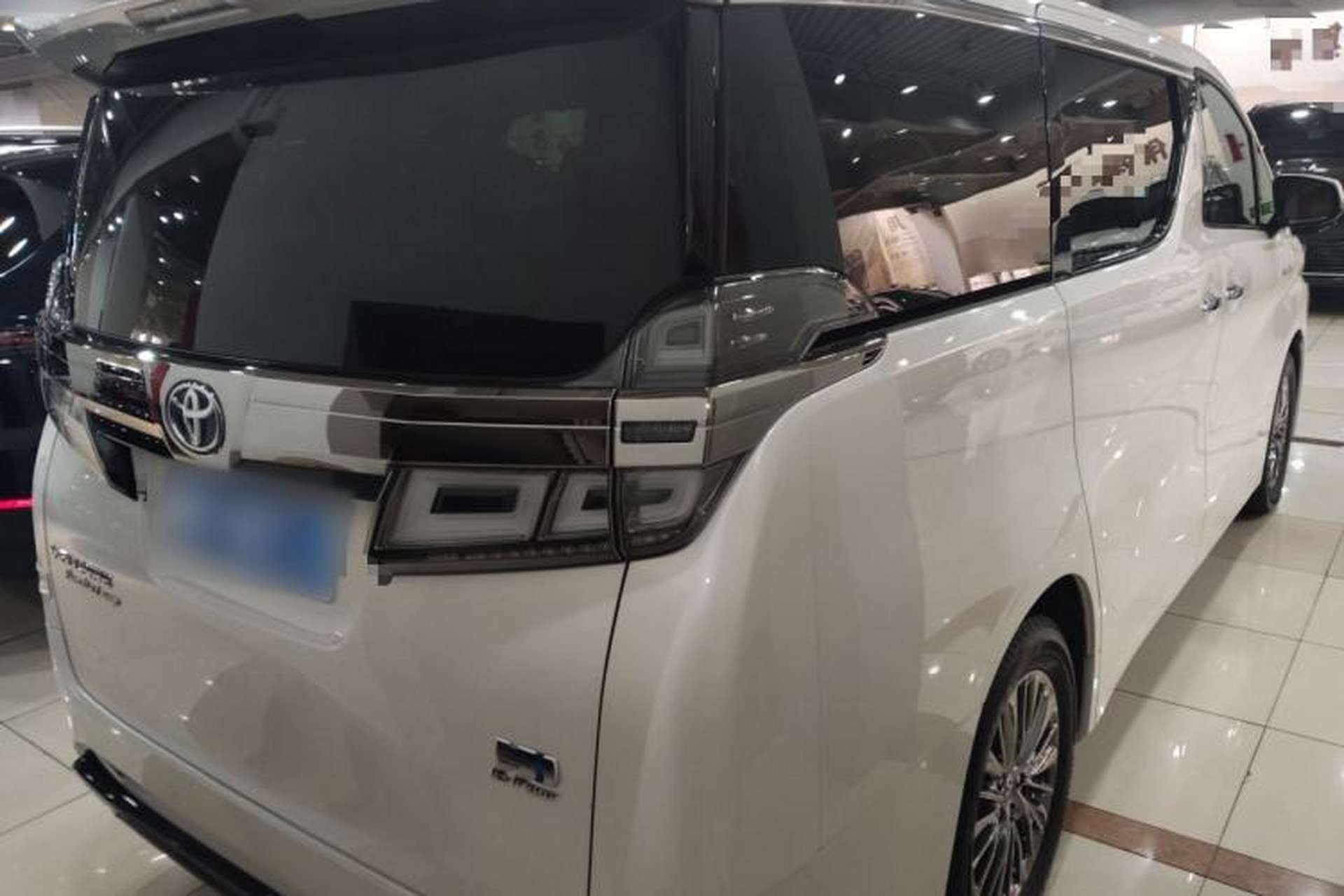 Used Toyota Vellfire 2020 Dual-Engine 2.5L HV Prestige Edition Rear Right 45 Deg