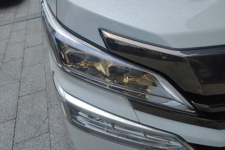 Used Toyota Vellfire 2020 Dual-Engine 2.5L HV Luxury Edition Right Front Headlight