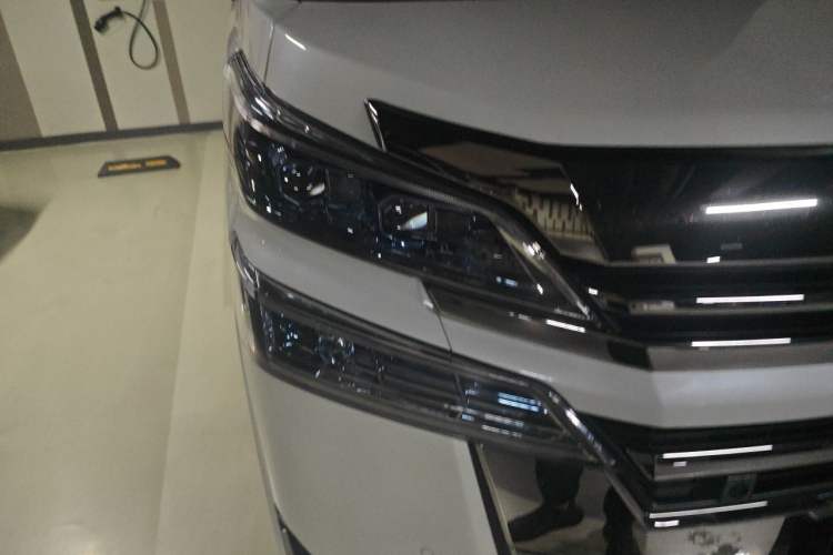 Used Toyota Vellfire 2020 Dual-Engine 2.5L HV Luxury Edition Right Front Headlight