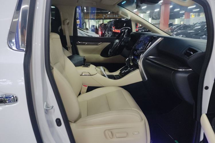Used Toyota Vellfire 2020 Dual-Engine 2.5L HV Prestige Edition Right Front Seat