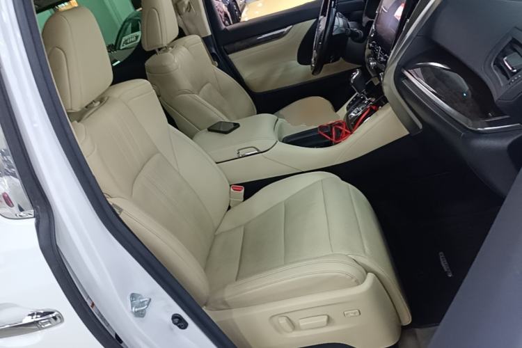 Used Toyota Vellfire 2020 Dual-Engine 2.5L HV Prestige Edition Right Front Seat