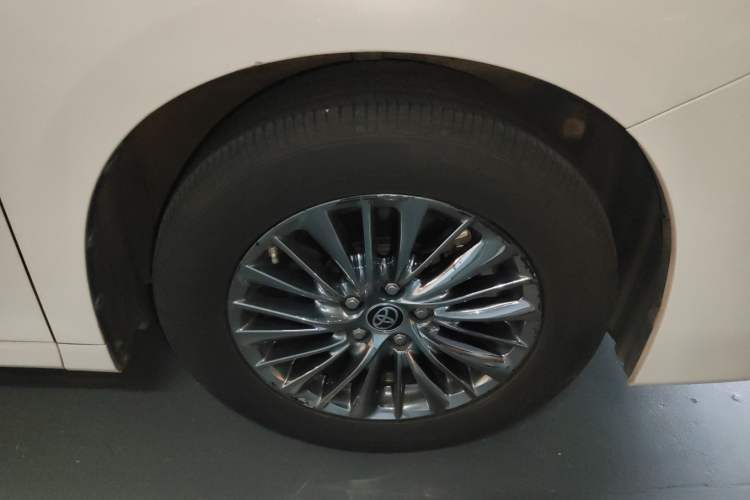 Used Toyota Vellfire 2020 Dual-Engine 2.5L HV Luxury Edition Right Front Wheel Hub