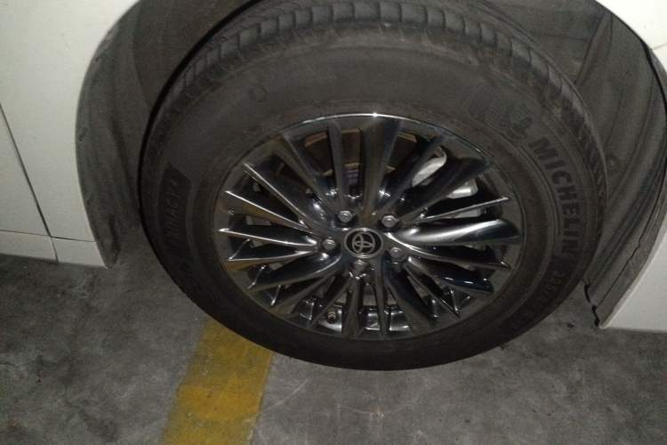 Used Toyota Vellfire 2020 Dual-Engine 2.5L HV Prestige Edition Right Front Wheel Hub