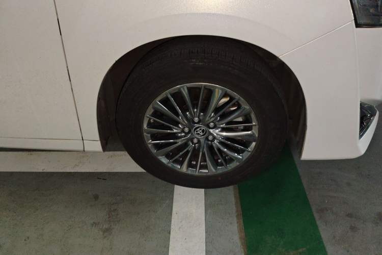 Used Toyota Vellfire 2020 Dual-Engine 2.5L HV Prestige Edition Right Front Wheel Hub