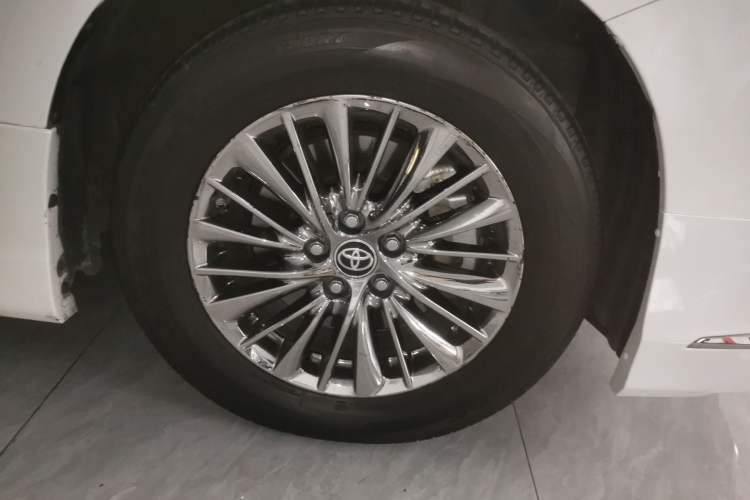 Used Toyota Vellfire 2020 Dual-Engine 2.5L HV Luxury Edition Right Front Wheel Hub