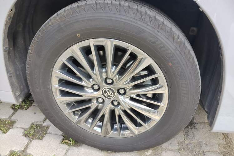 Used Toyota Vellfire 2020 Dual-Engine 2.5L HV Prestige Edition Right Front Wheel Hub