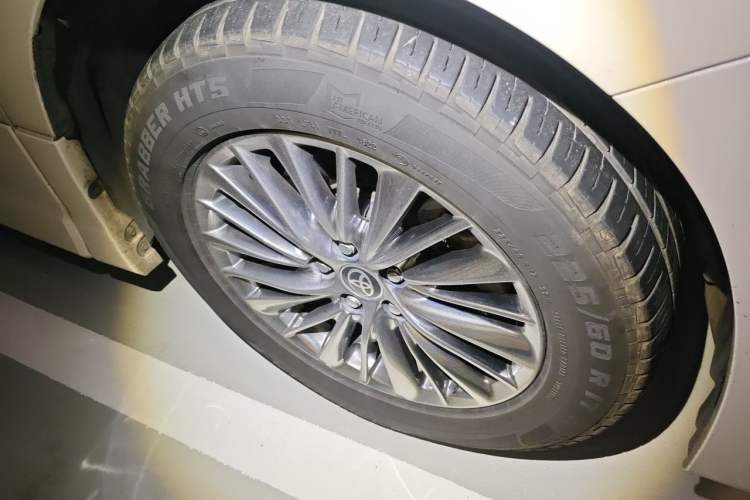 Used Toyota Vellfire 2020 Dual-Engine 2.5L HV Prestige Edition Right Front Wheel Hub