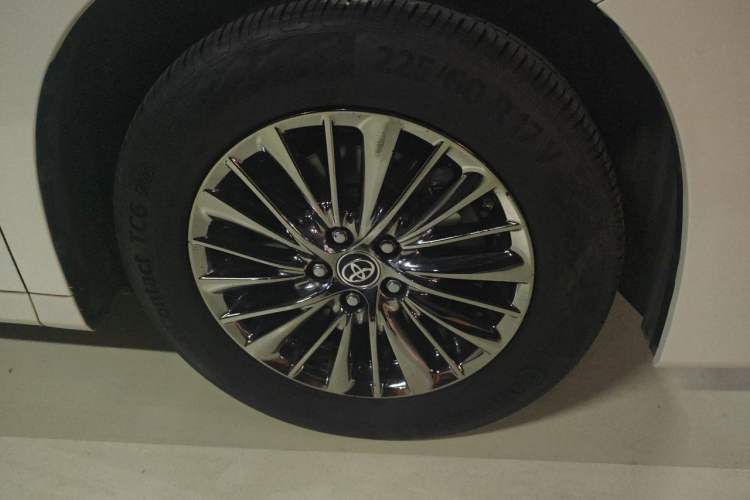 Used Toyota Vellfire 2020 Dual-Engine 2.5L HV Luxury Edition Right Front Wheel Hub