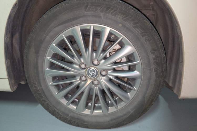 Used Toyota Vellfire 2020 Dual-Engine 2.5L HV Luxury Edition Right Front Wheel Hub
