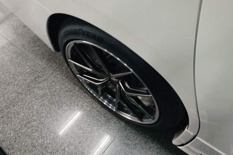 Used Toyota Vellfire 2020 Dual-Engine 2.5L HV Prestige Edition Right Rear Wheel Hub