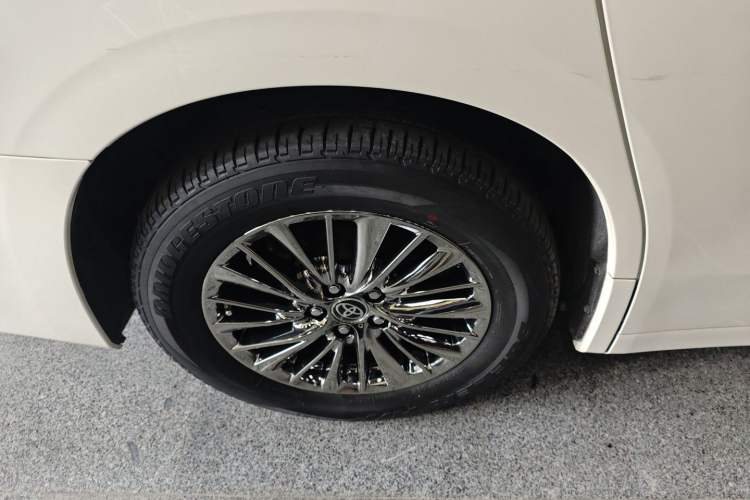 Used Toyota Vellfire 2020 Dual-Engine 2.5L HV Luxury Edition Right Rear Wheel Hub