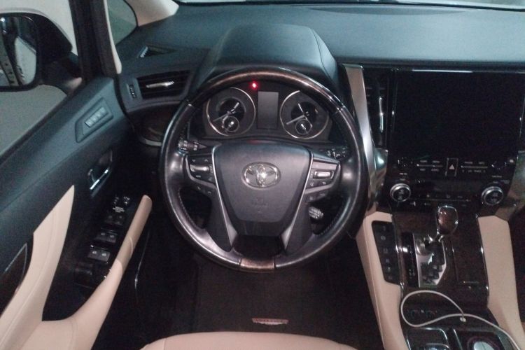Used Toyota Vellfire 2020 Dual-Engine 2.5L HV Prestige Edition Steering Wheel