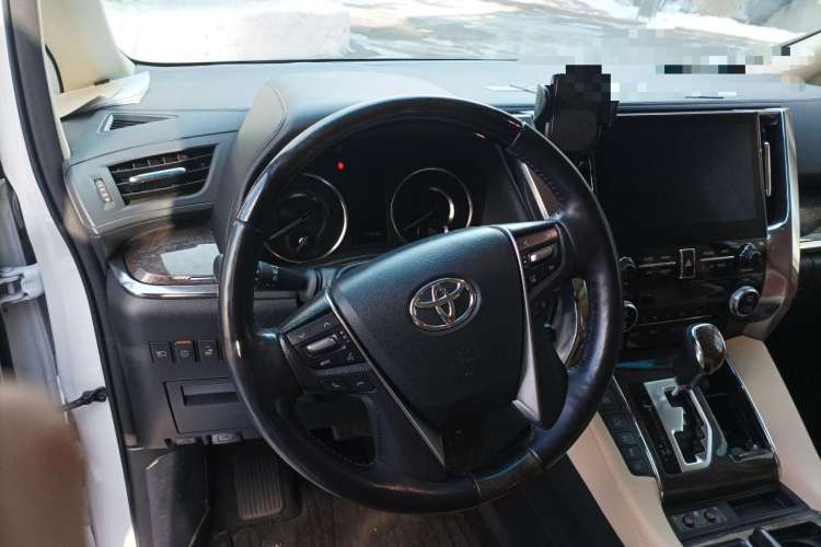Used Toyota Vellfire 2020 Dual-Engine 2.5L HV Prestige Edition Steering Wheel