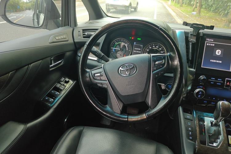Used Toyota Vellfire 2020 Dual-Engine 2.5L HV Prestige Edition Steering Wheel