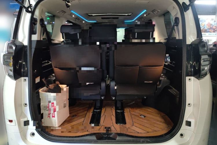 Used Toyota Vellfire 2020 Dual-Engine 2.5L HV Luxury Edition Trunk