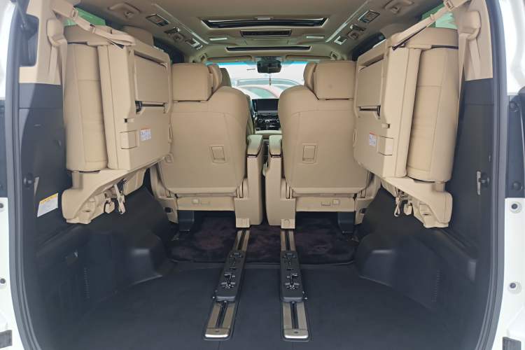 Used Toyota Vellfire 2020 Dual-Engine 2.5L HV Prestige Edition Trunk