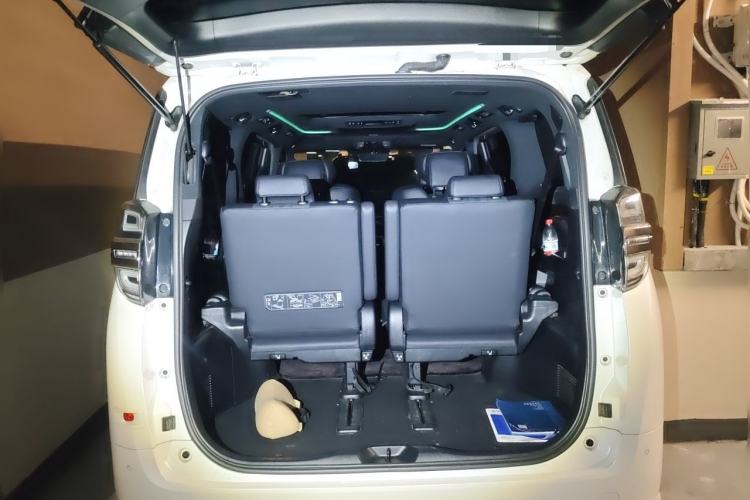 Used Toyota Vellfire 2020 Dual-Engine 2.5L HV Prestige Edition Trunk