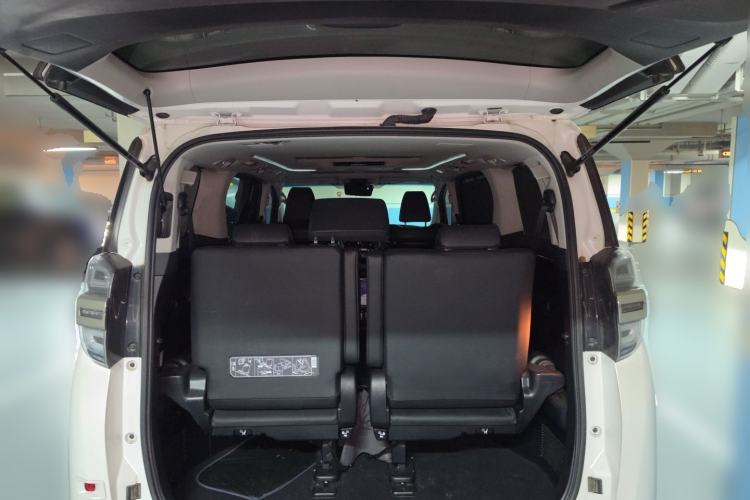 Used Toyota Vellfire 2020 Dual-Engine 2.5L HV Luxury Edition Trunk