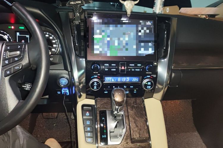 Used Toyota Vellfire 2021 Crown Dual-Engine 2.5L HV Prestige Edition Audio And AC Panel