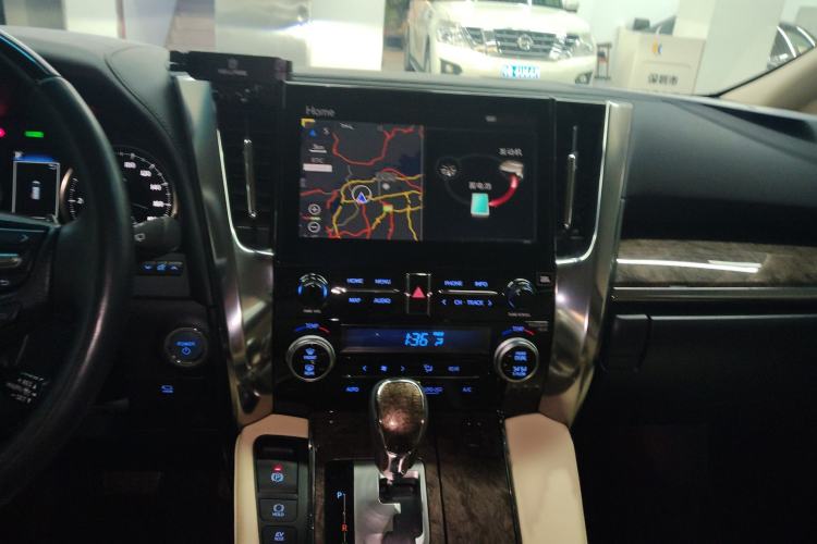 Used Toyota Vellfire 2021 Crown Dual-Engine 2.5L HV Prestige Edition Audio And AC Panel