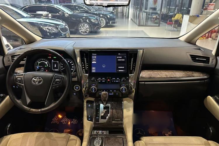 Used Toyota Vellfire 2021 Crown Dual-Engine 2.5L HV Supreme Edition Audio And AC Panel