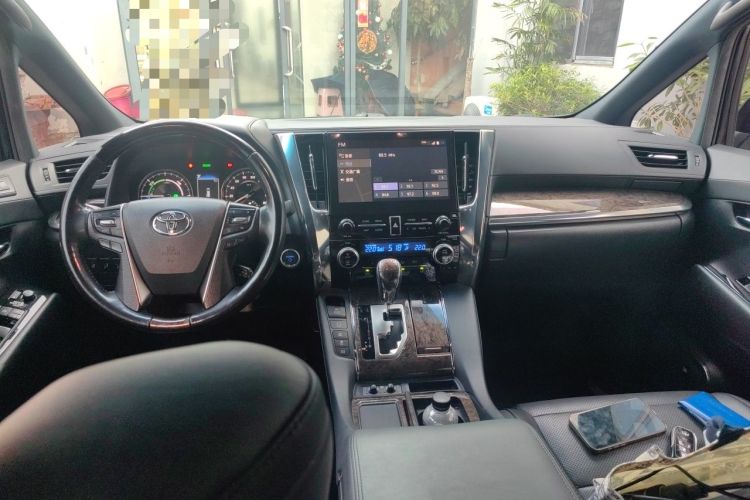 Used Toyota Vellfire 2021 Crown Dual-Engine 2.5L HV Supreme Edition Center Console
