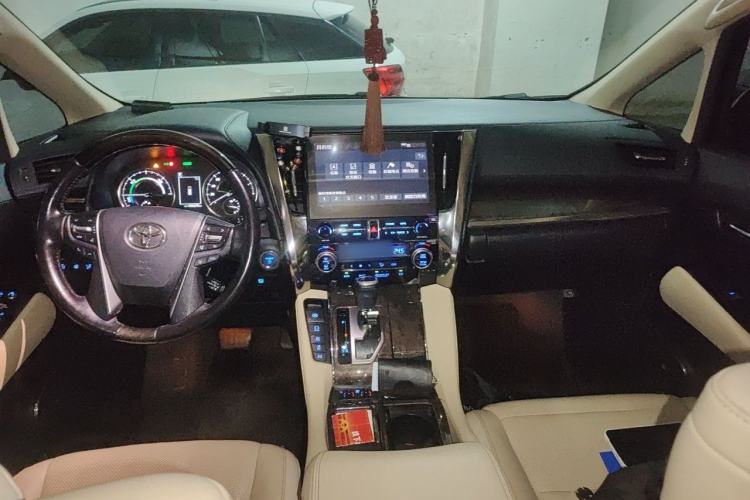Used Toyota Vellfire 2021 Crown Dual-Engine 2.5L HV Prestige Edition Center Console