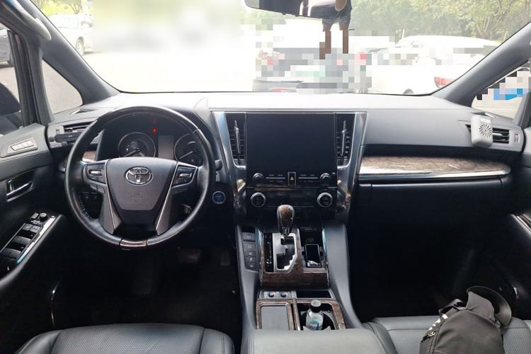Used Toyota Vellfire 2021 Crown Dual-Engine 2.5L HV Prestige Edition Center Console