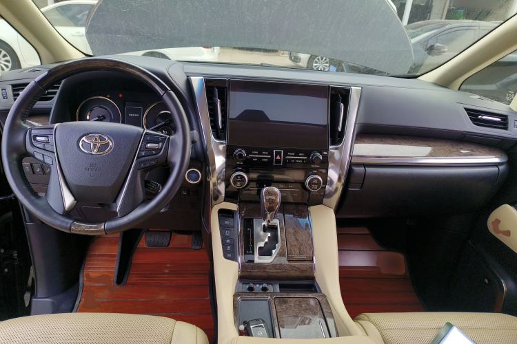 Used Toyota Vellfire 2021 Crown Dual-Engine 2.5L HV Supreme Edition Center Console