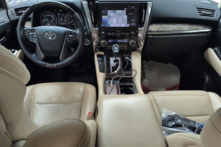 Used Toyota Vellfire 2021 Crown Dual-Engine 2.5L HV Supreme Edition Center Console