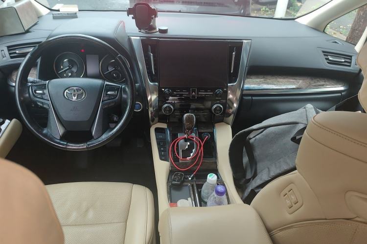 Used Toyota Vellfire 2021 Crown Dual-Engine 2.5L HV Prestige Edition Center Console