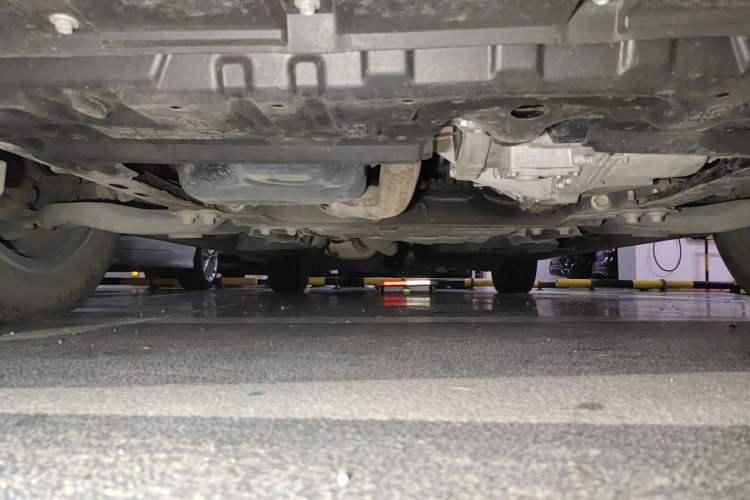 Used Toyota Vellfire 2021 Crown Dual-Engine 2.5L HV Supreme Edition Chassis Front