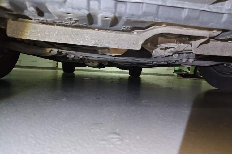 Used Toyota Vellfire 2021 Crown Dual-Engine 2.5L HV Prestige Edition Chassis Front