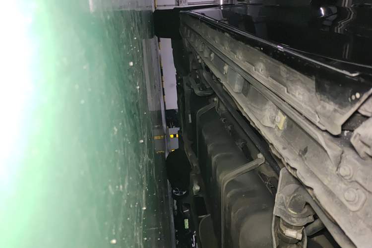 Used Toyota Vellfire 2021 Crown Dual-Engine 2.5L HV Supreme Edition Chassis Rear Left