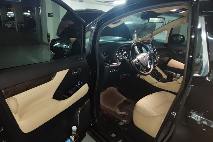 Used Toyota Vellfire 2021 Crown Dual-Engine 2.5L HV Prestige Edition Driver Seat