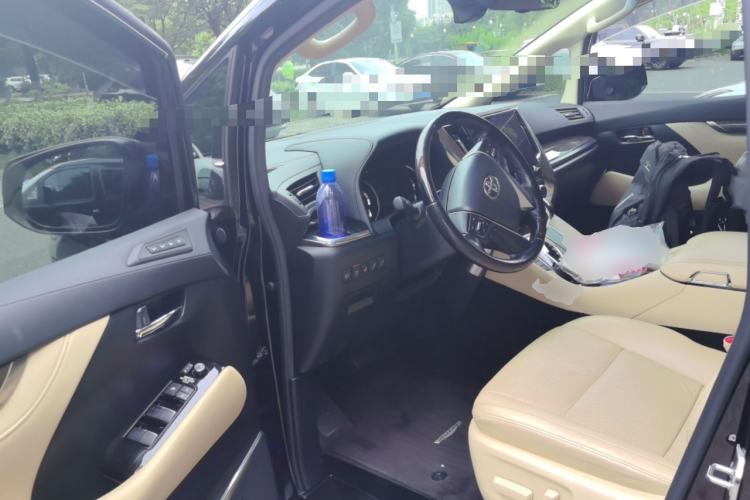 Used Toyota Vellfire 2021 Crown Dual-Engine 2.5L HV Supreme Edition Driver Seat